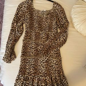 super cute vestique dress NWT!! Size S